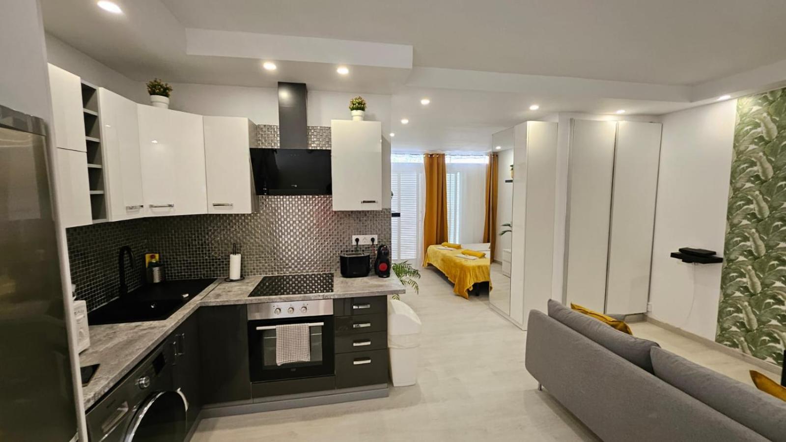 Papagayo Beach Apartments Arona  Exterior foto